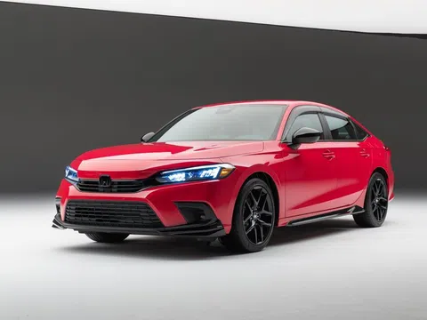 Honda Civic 2022 lộ diện
