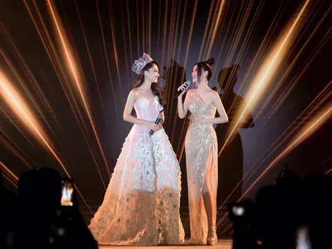 Hoa hậu Mai Phương cùng Lona Kiều Loan song ca Give Me A Chance